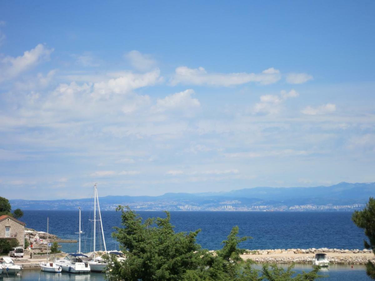 Apartment Stella Malinska Εξωτερικό φωτογραφία
